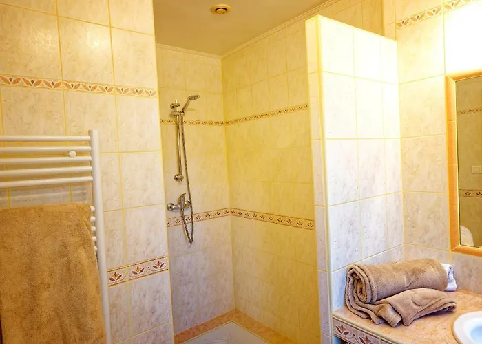 L Ambrosien, Un Nid Douillet Apartman